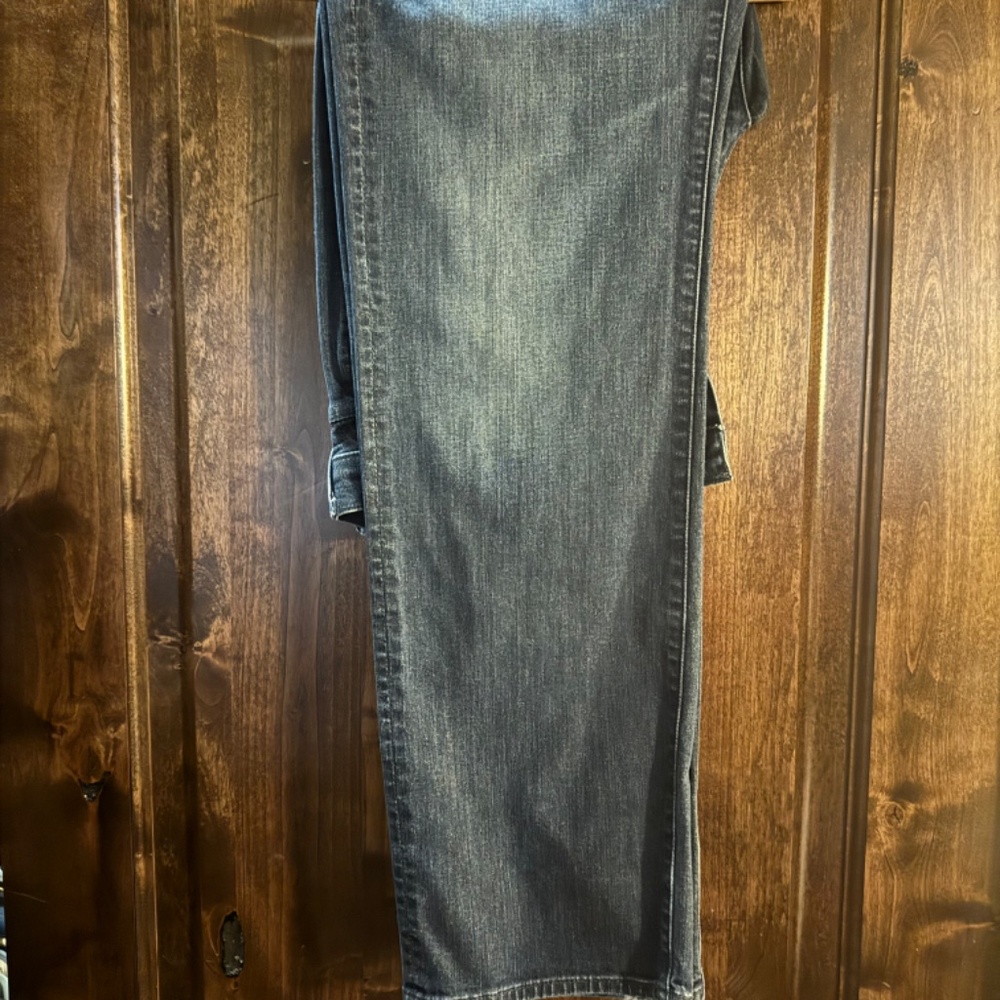 7 For All Mankind Jeans, AUSTYN RELAXED STRAIGHT, Size 36 - Picture 2 of 2